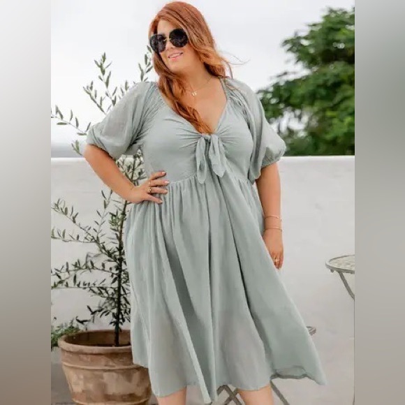 Ada and Lou Dresses & Skirts - Ada and Lou Harvest Moon Mahla Midi Tie Bust Dress sage sz L